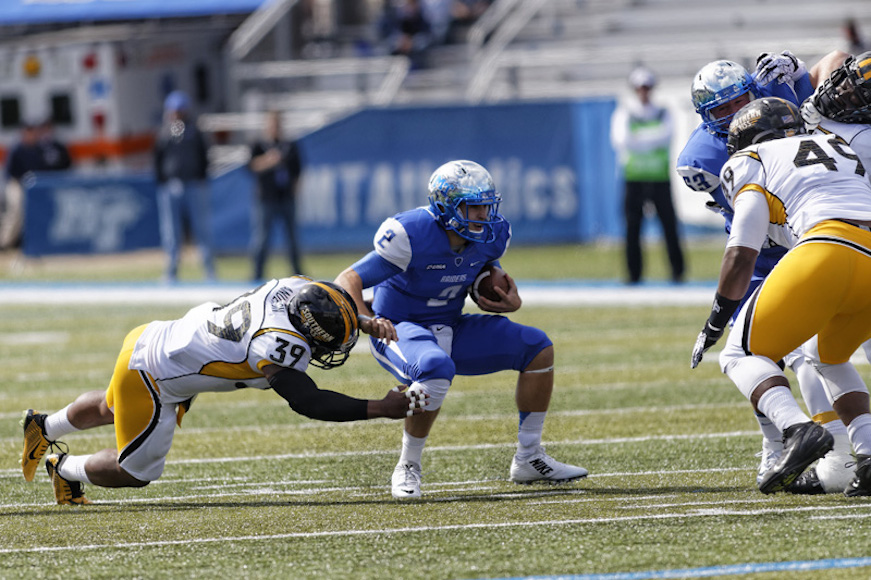 Grammer leads Blue Raiders to victory