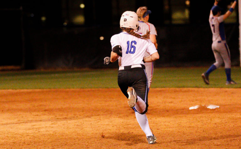 Softball: Offense scores 4 runs early, holds on for win against UAB