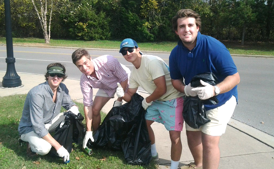 Student Volunteers Clean Litter From Stormwater
