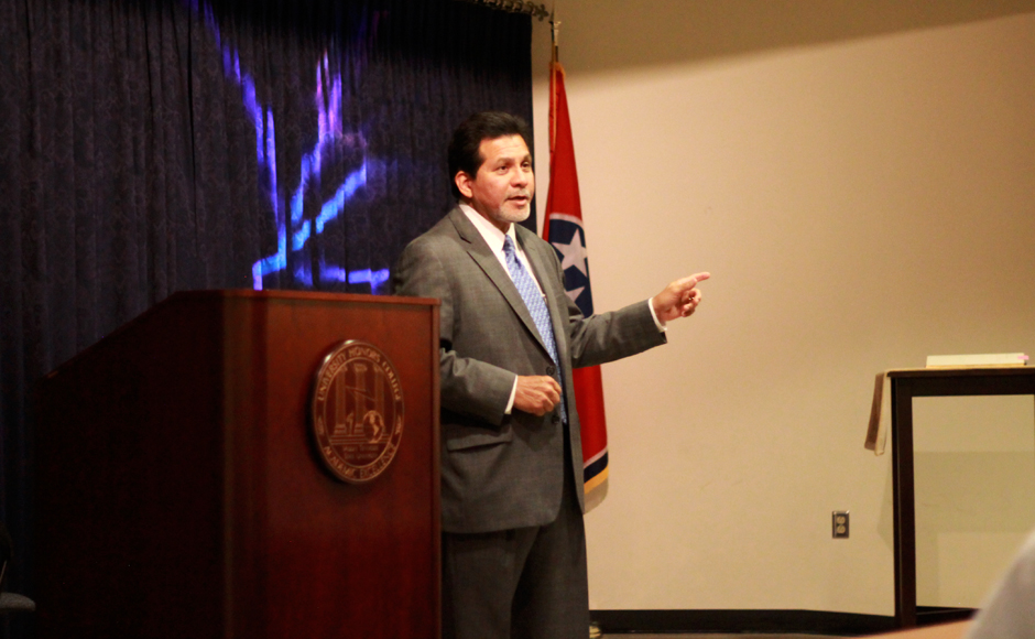 Lecture by Former Attorney General Alberto Gonzales Disrupted by Protesters
