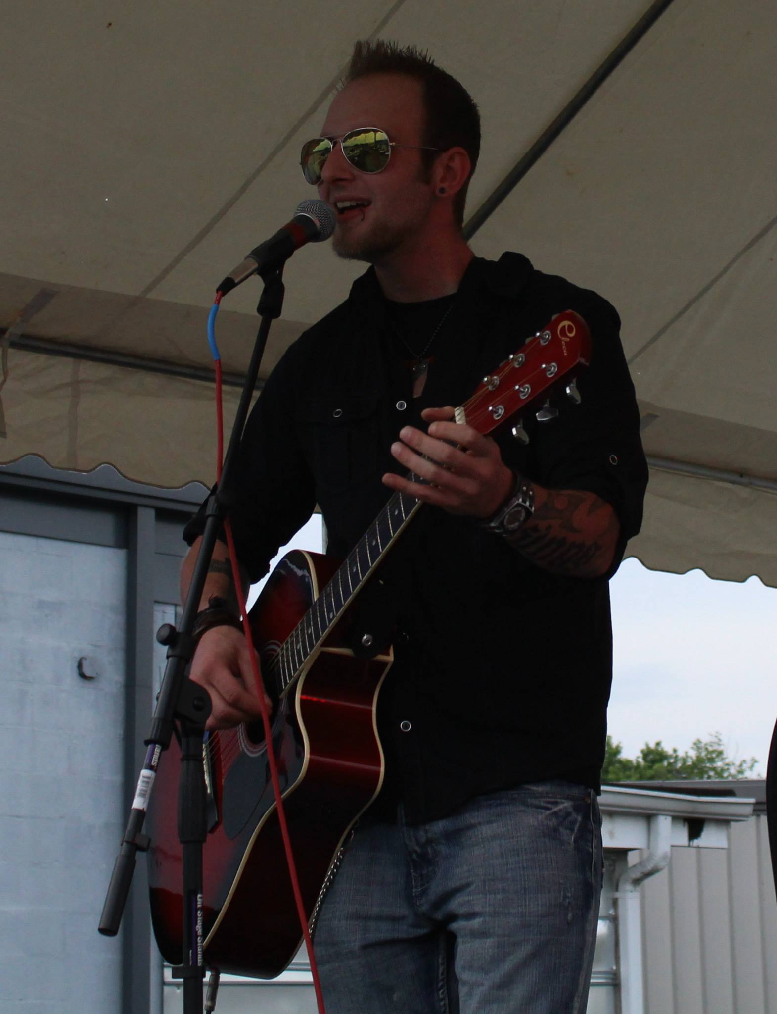 Dustin Blackwood performing at Mickey's Bar & Grill in Manchester, Tenn. on June 7, 2015. The performance was a part of MusicTree: A Festival of the Arts. (MTSU Sidelines / Michael Patton)