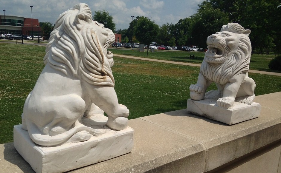 Two of the four lion sculptures on display outside the MTSU University Honors college in Murfreesboro, Tenn. (MTSU Sidelines / John Connor Coulston)