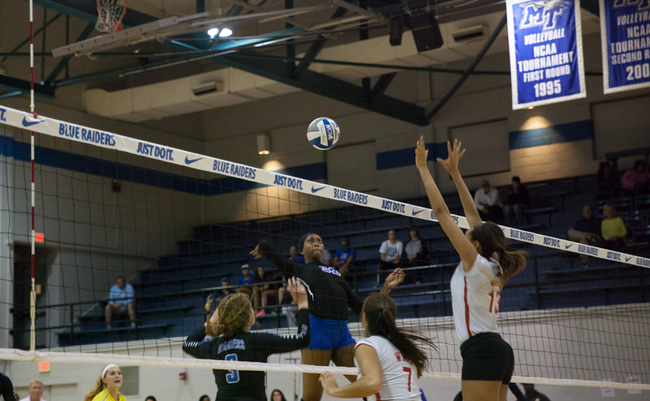 Volleyball: Blue Raiders lose in straight sets at Rice