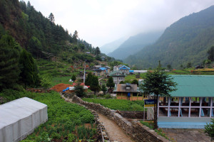 The lone path leading through Sherpa towns on the way to Mt. Everest. (MTSU Sidelines/ Elizabeth Enck)