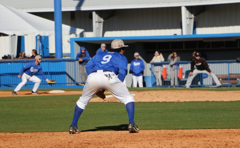 Blue Raiders and Hilltoppers postponed in extras