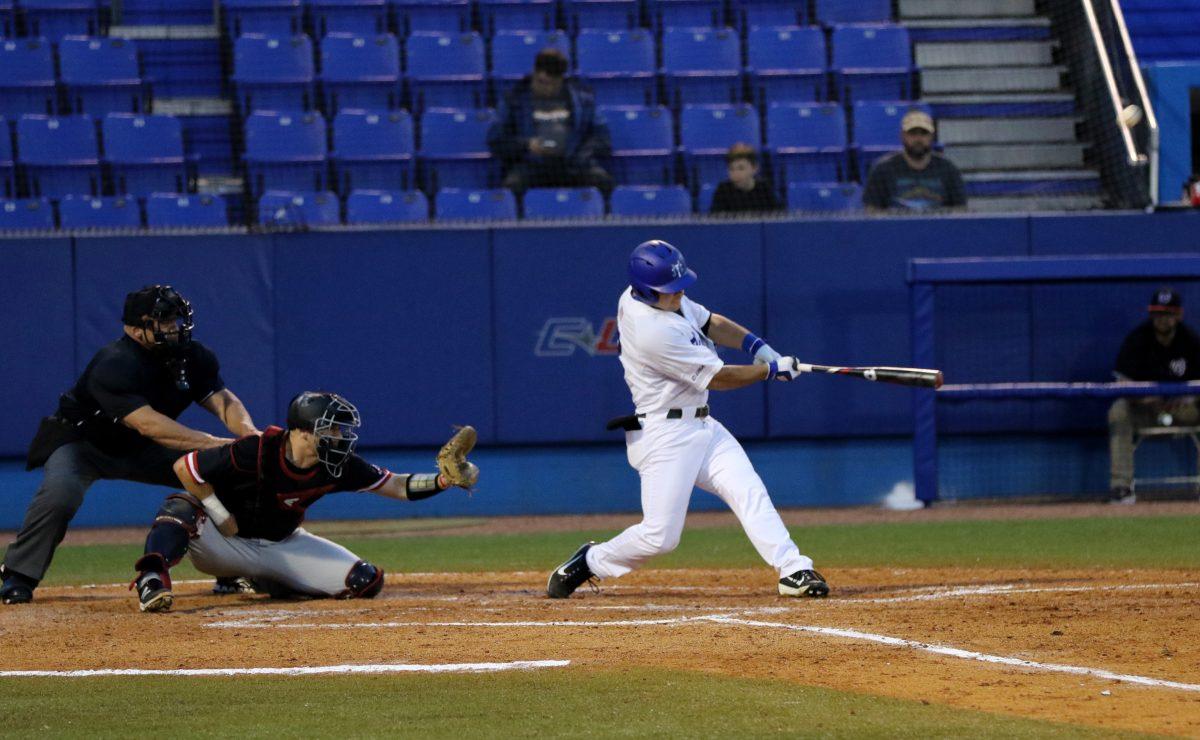 Western Kentucky's big innings too much for MTSU