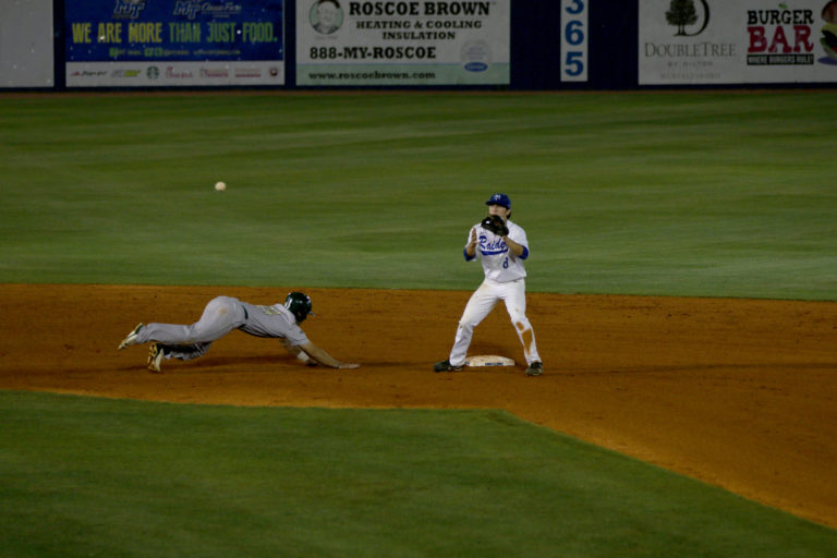 MT rallies from 8 runs down to defeat UAB