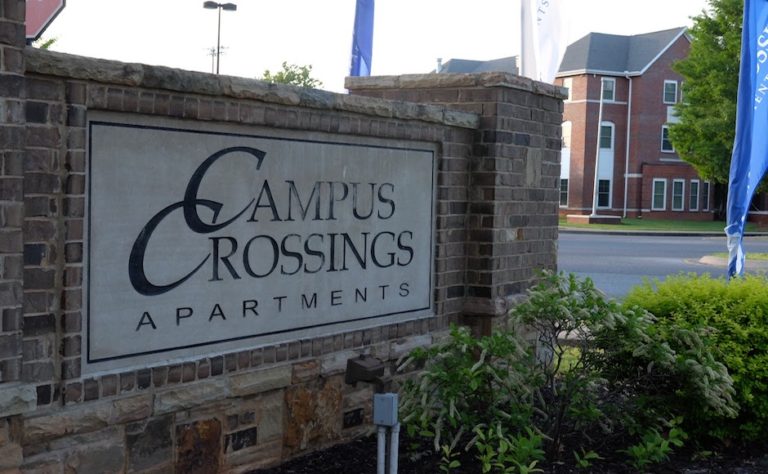 Murfreesboro Police respond to burglary call at Campus Crossings Apartments