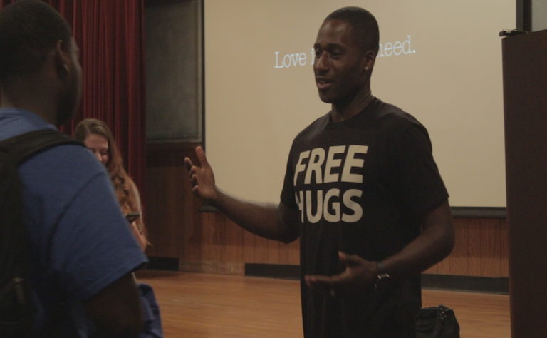‘Free Hugs Guy’ Ken Nwadike tells his story, spreads message of peace at MTSU