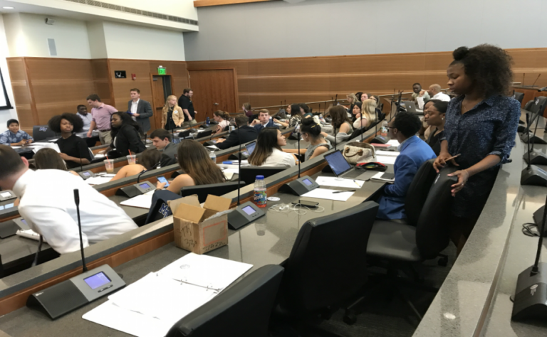 SGA meeting focuses on further connection, accountability to student body