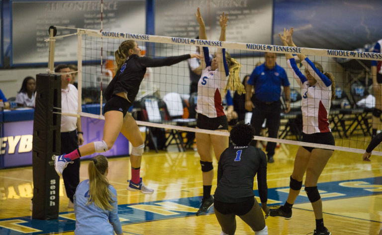 Volleyball: MTSU falls to rival WKU in straight sets