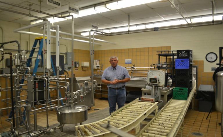 MTSU Agricultural Department hosts creamery tour, milk production presentation as part of Tennessee STEAM festival