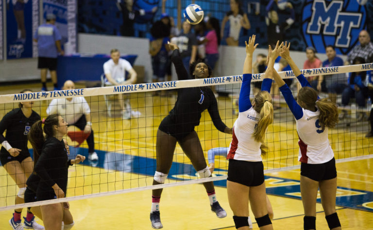 Volleyball: Blue Raiders win first conference game over Louisiana Tech