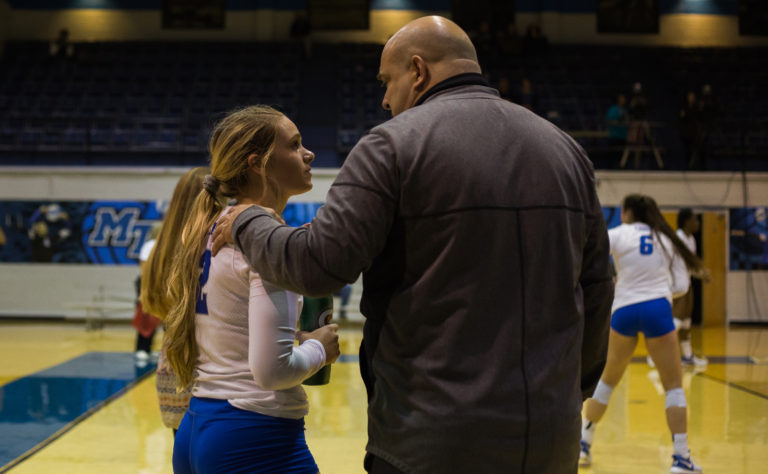 Volleyball: Blue Raiders unable to snap losing streak against Florida International