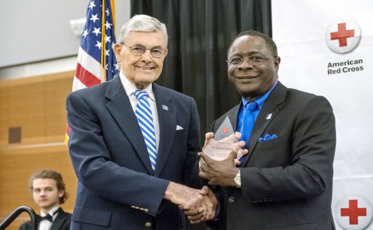 MTSU President Sidney McPhee receives 2018 American Red Cross Hero Award