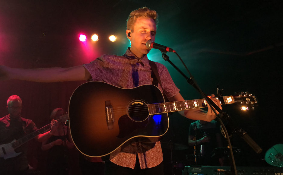 Cody Fry brings upbeat sound, diverse style to Mercy Lounge show