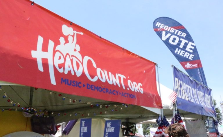 HeadCount offers Bonnaroo attendees opportunity to participate in democracy