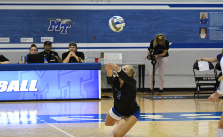 Volleyball: Blue Raiders drop first game of the C-USA slate against Charlotte.