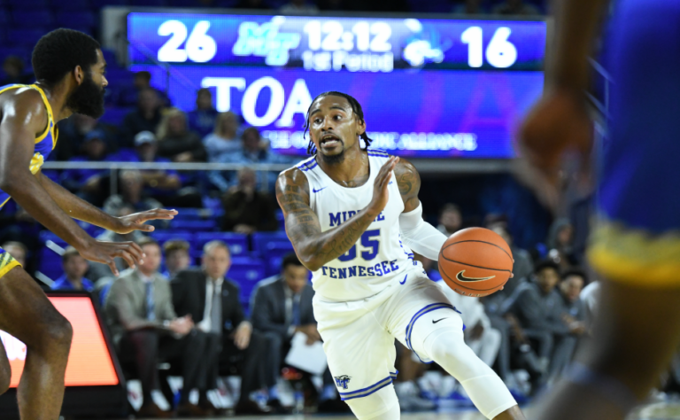 Men’s Basketball: Blue Raiders weather Mars Hill offensive flurry and fend off upset bid