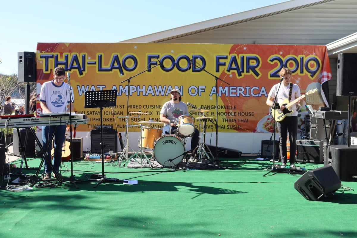 Jodal Bravo, a rock band based out of Murfreesboro, kept everyone entertained throughout the event, taking few breaks from time to time. The band consists of Jacob Hendrixson, James Touchton, and other temporary artists in Murfreesboro, Tenn., on Sunday, Nov. 3, 2019 (MTSU Sidelines / Sergio Pacheco)