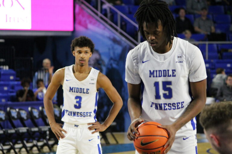 MTSU Cruises to 15th Straight Home Victory