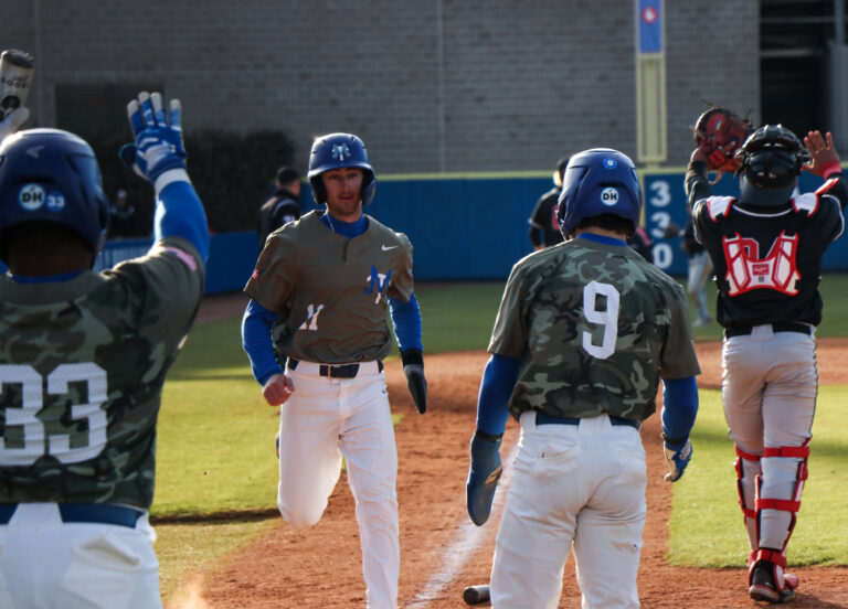 MTSU baseball takes series against the Hilltoppers