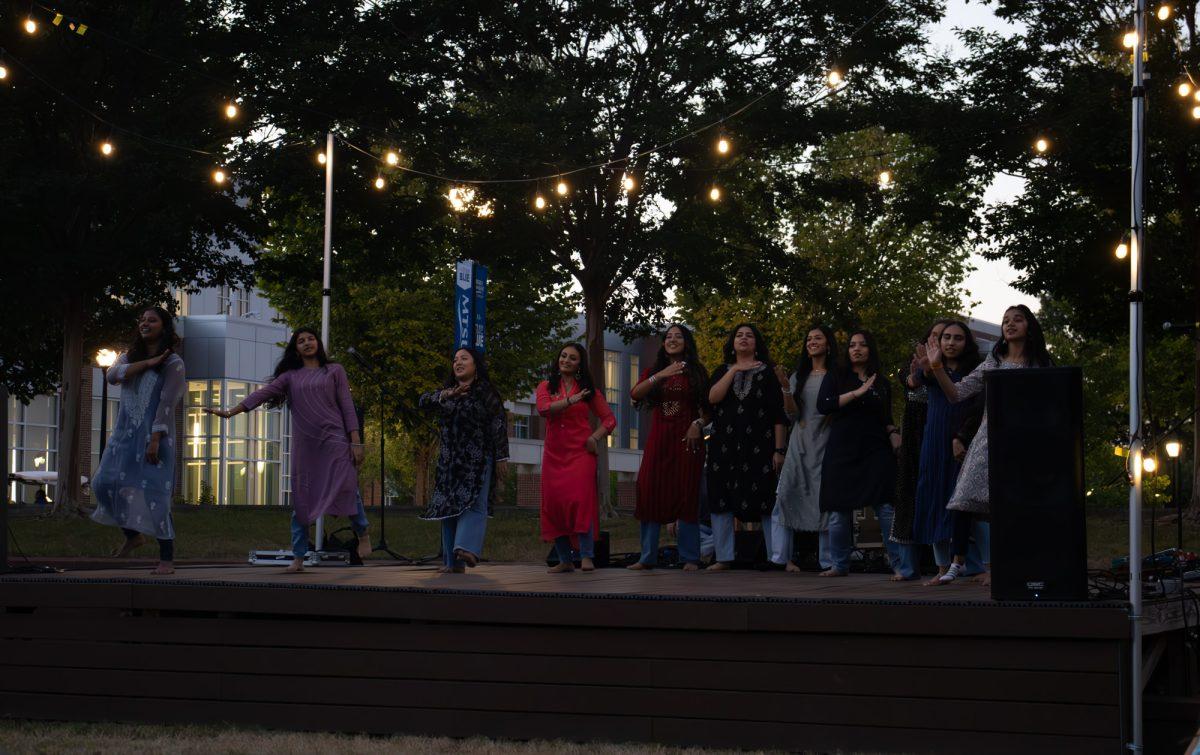 Desi Queens - Indian Student Association  perform a dance. (Photo by Larry Rincon)