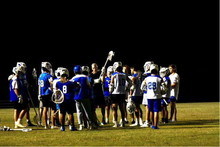 The MTSU lacrosse team gathers together. (Photo by Caitlyn Hajek)