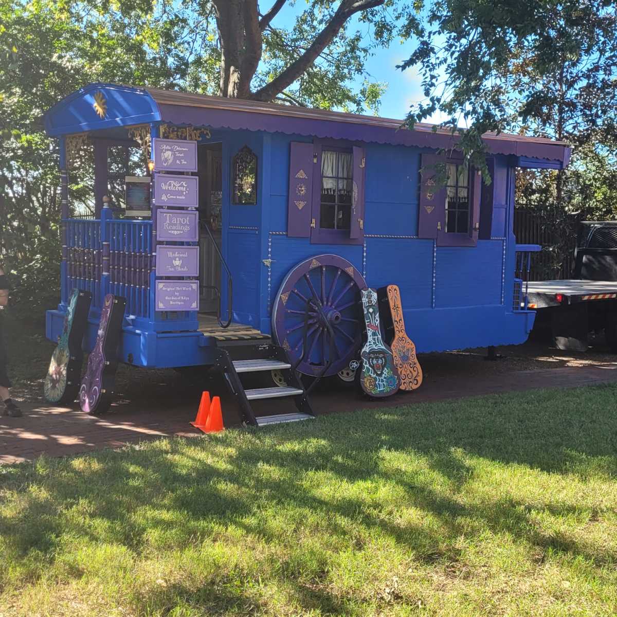 Tarot reading trailer at the Inaugural Oaklands Mansion Fall Craft Fair on Sept. 7 in Murfreesboro, Tennessee. Photo by Matthew Olson.