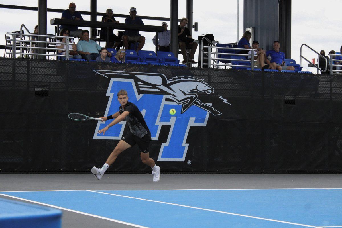 Jakub Kroslak returns a ball in the Blue Raider Invite, 9-14-2024. (Photo by Vanessa Hamel)