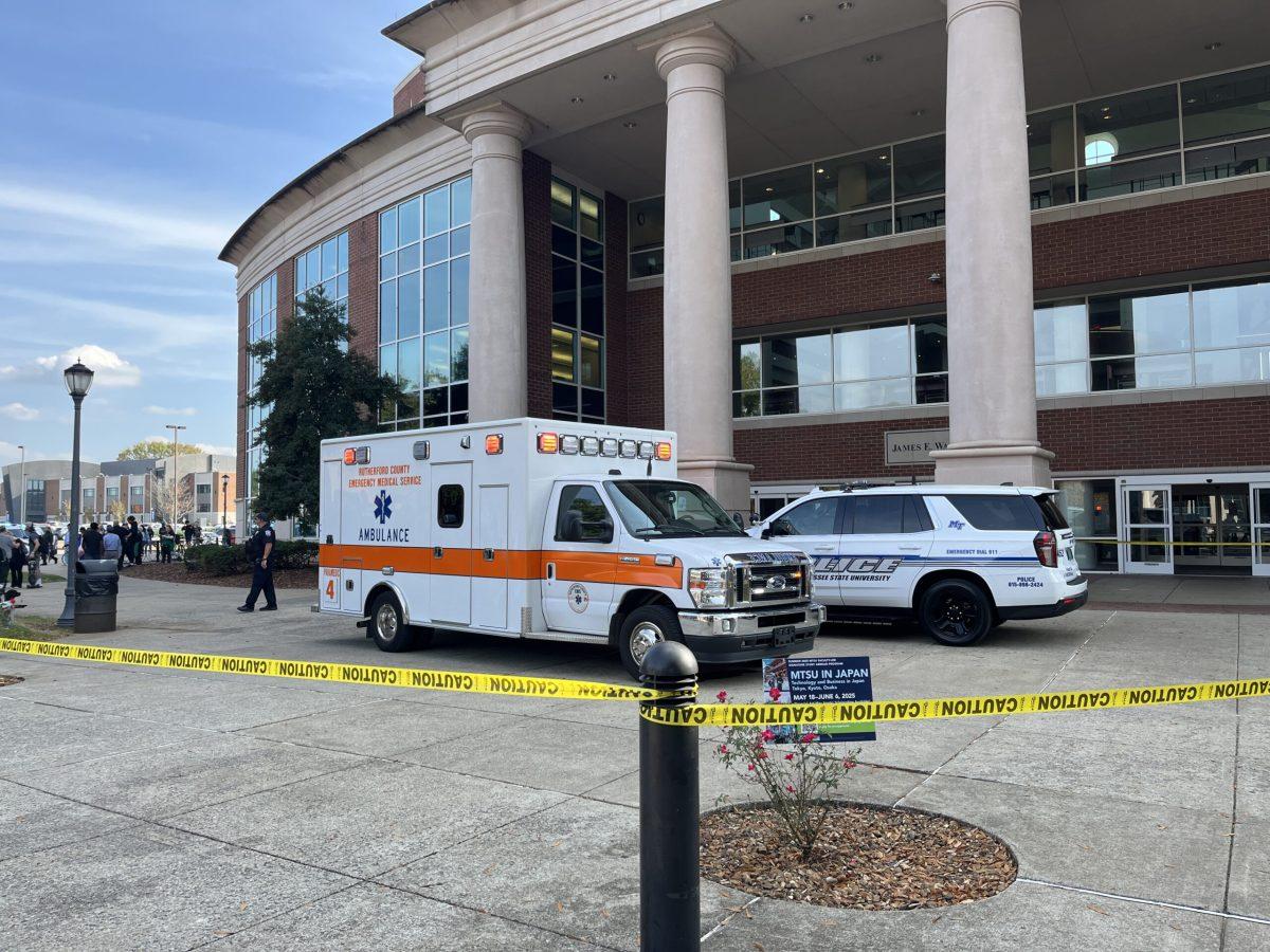 Police respond to an incident at James E. Walker Library on Oct. 28 at MTSU. (Photo by Alyssa Williams)