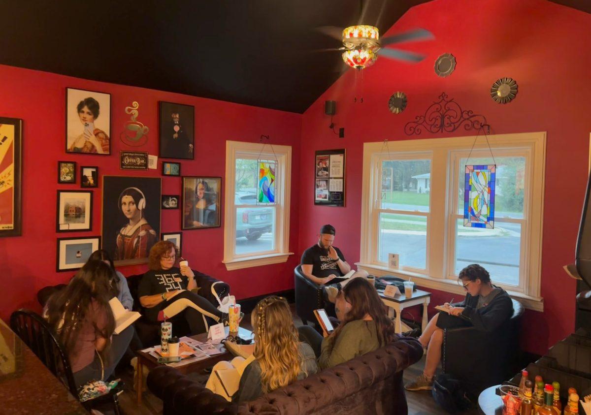 Silent Book Club Murfreesboro meets at Dapper Owl Coffee Pub and Bakery in Murfreesboro, Tennessee, on Sept. 26, 2024. (Photo by Sarah Baczewski)