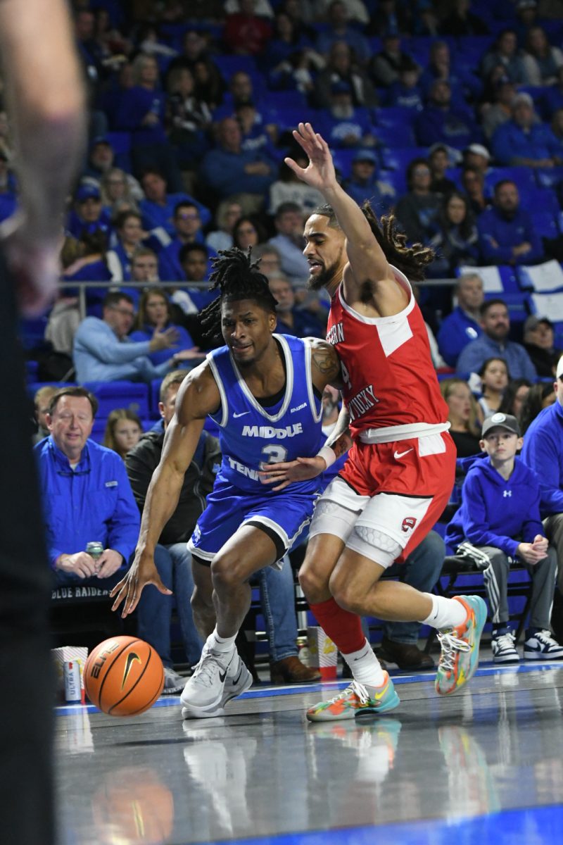 Jestin Porter drives in for a layup against WKU in the Murphy Center on Jan. 18, 2025.