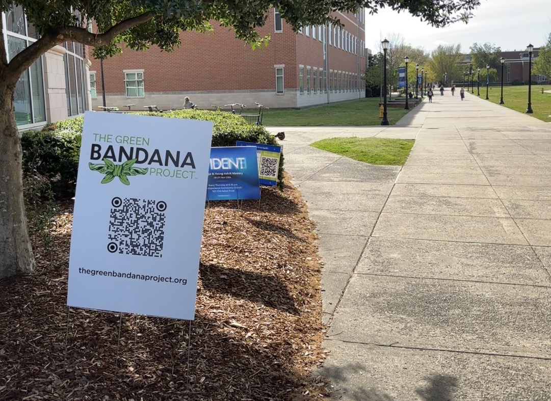 A sign advertising the Green Bandana Project outside of the Walker Library on April 6, 2026.