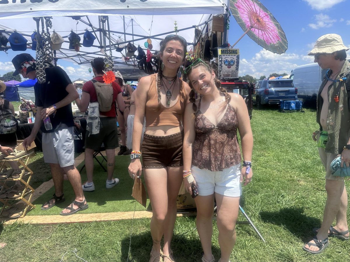 Haley Brown (left) and Bailey Anderson (right) showcase their earthy tones with glittery details while working in Outeroo.