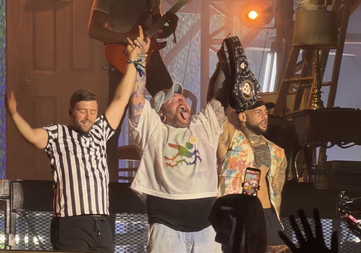 Teddy Swims wins Bonnaroo Belt at the end of his set, June 14, 2026.